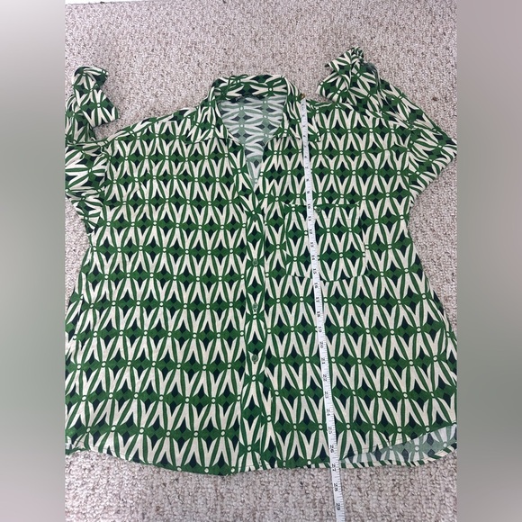 Zara Green and White Casual Button Down Shirt with Geometric Pattern size L - Picture 11 of 11
